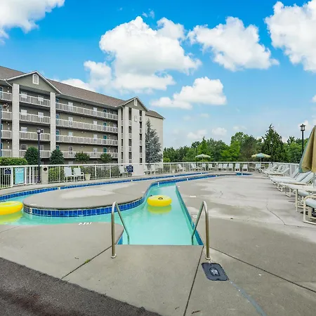City Escape Whispering Pines 213